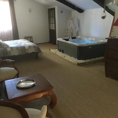 La Forgerole Bed & Breakfast